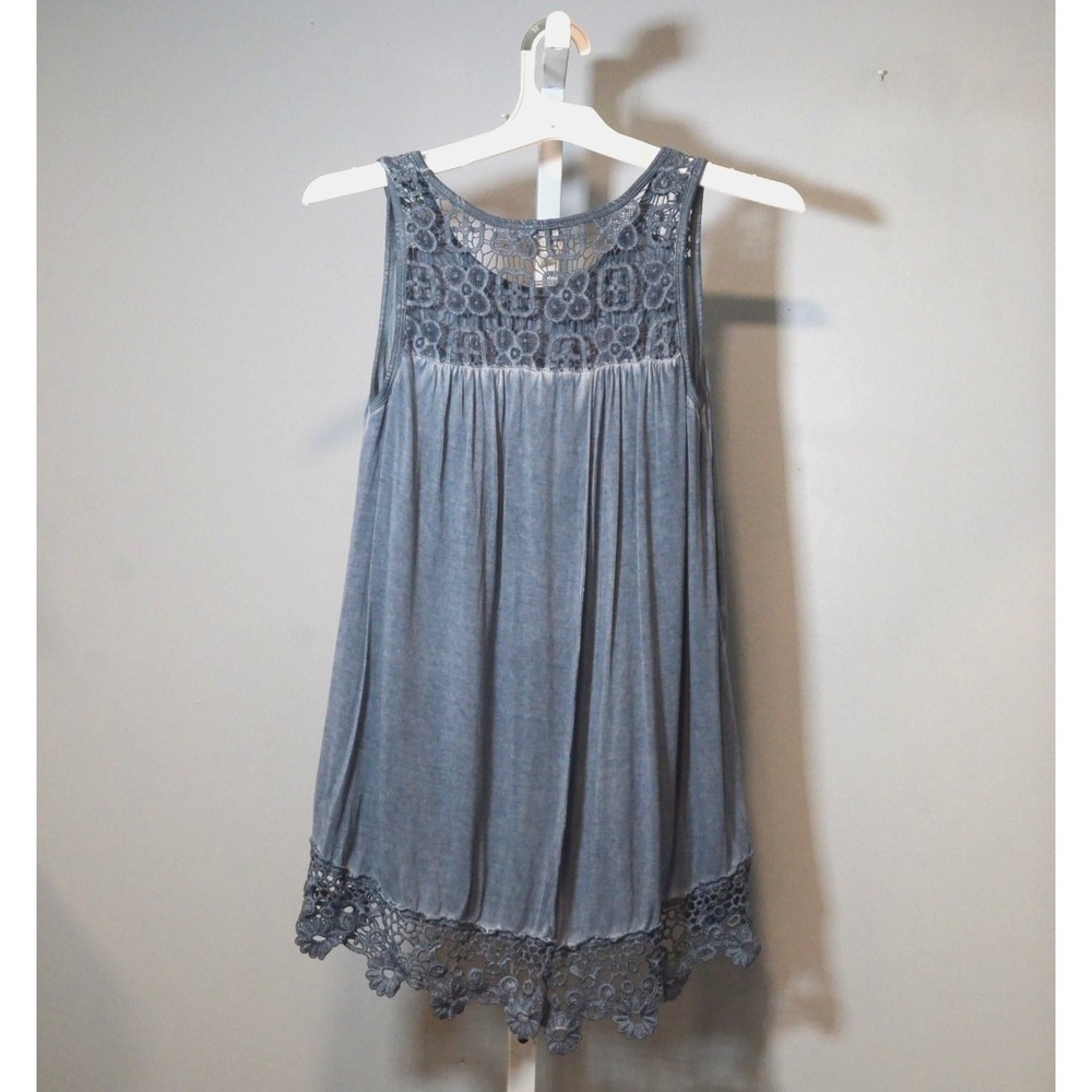 Cupio Women' s Size M Dusty Blue Grungie-Dye Distressed-Look Boho Pullover top